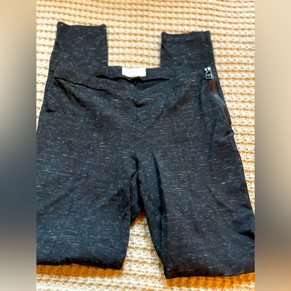 Jolt Heather Green Side Zip Pants/Tights. Size Medium.